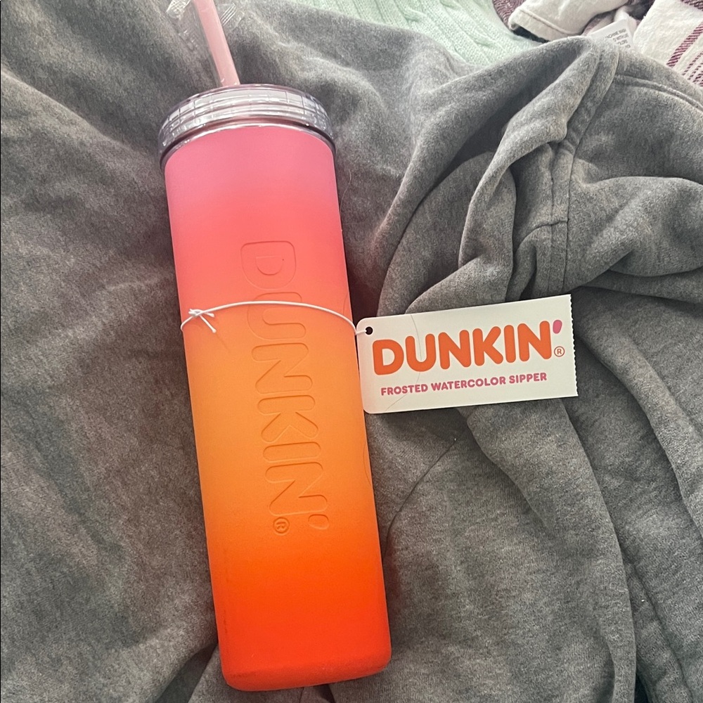 Dunkin' Frosted Watercolor Sipper